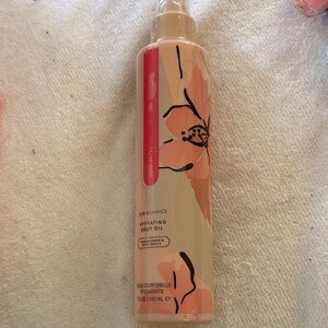 Pure Romance Hydrating Body Oil — Peach & Cream Floral Bottle